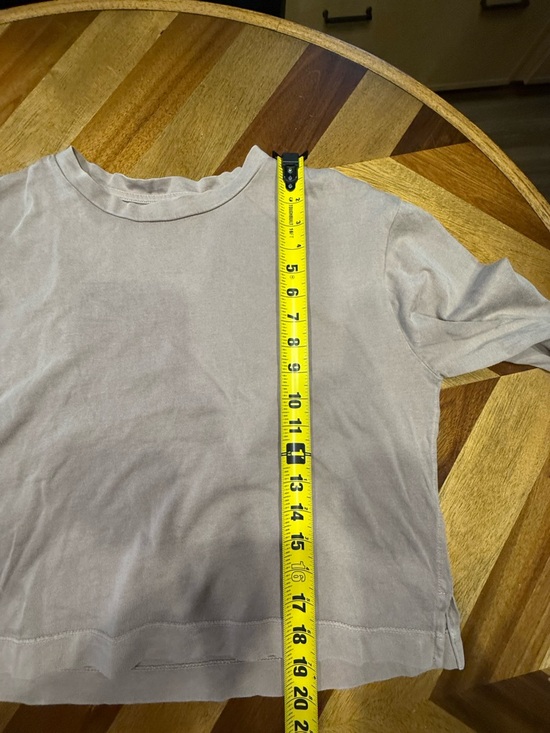 Rowan Reagan Boyfriemd Cropped Long-Sleeve Crewneck Tee in Taupe New without Tag - Picture 9 of 10